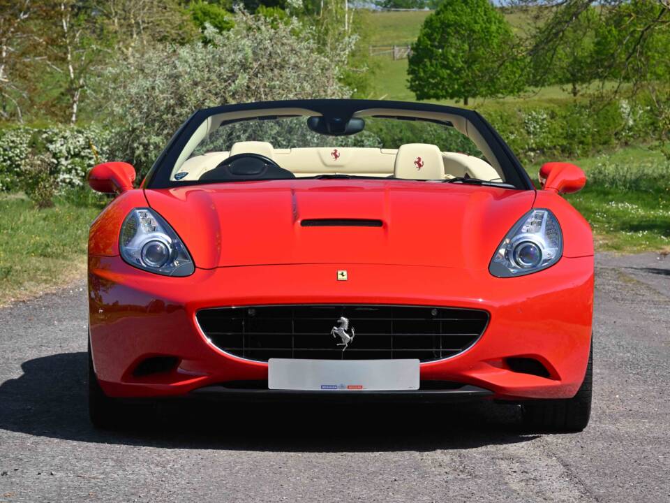 Afbeelding 6/50 van Ferrari California (2011)