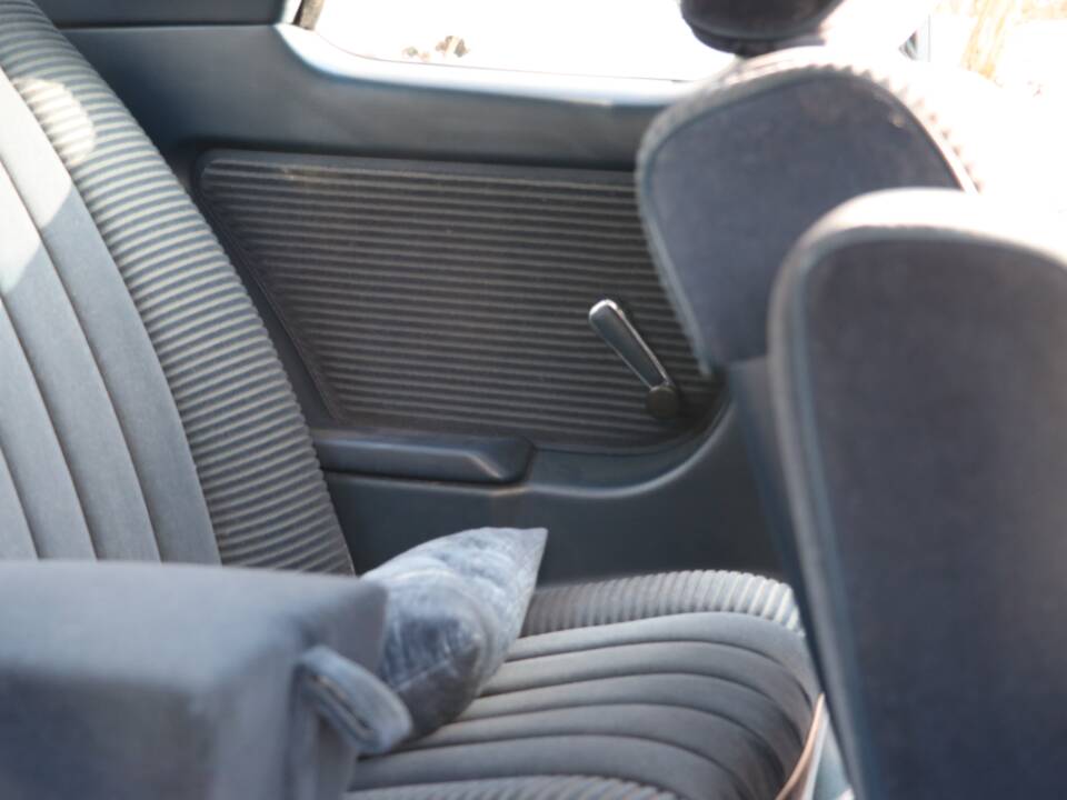 Bild 45/50 von Mercedes-Benz 280 C (1977)