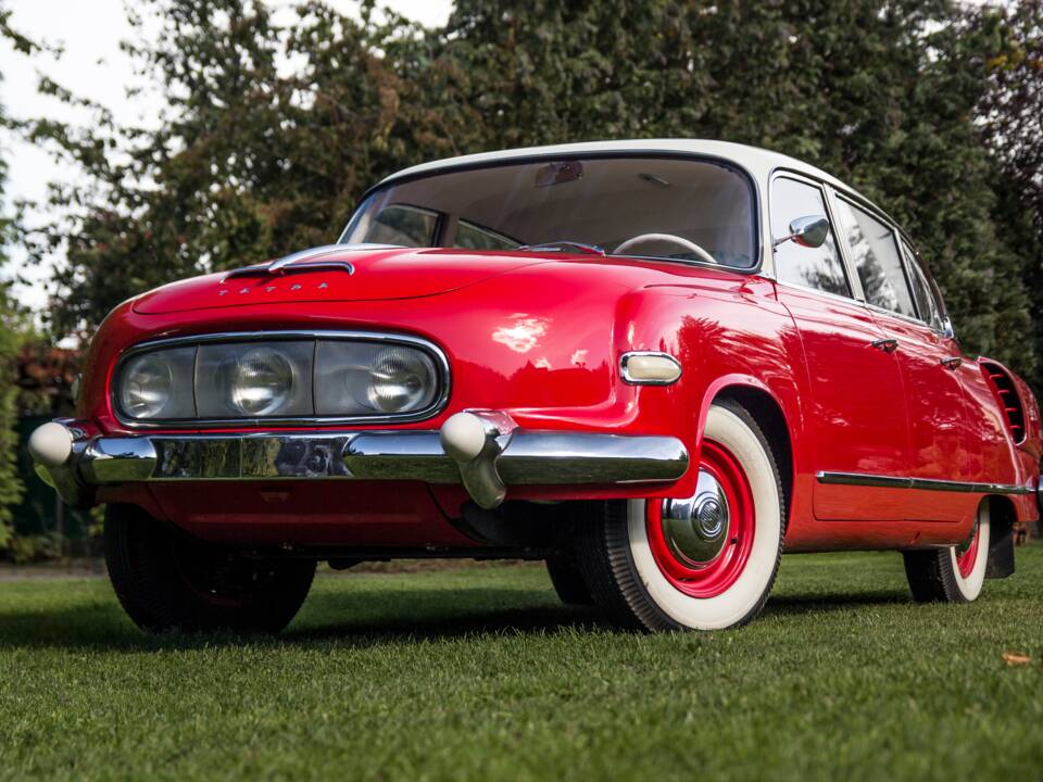 Image 34/34 of Tatra 603 Tatraplan (1957)