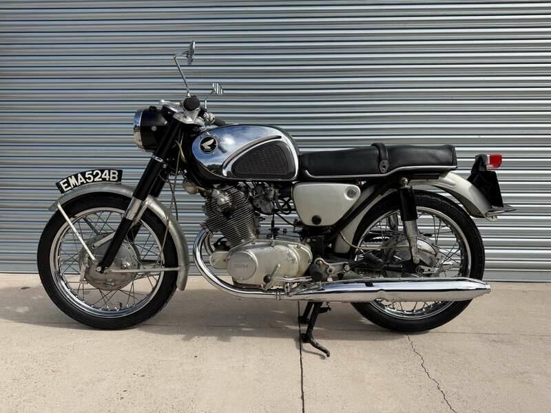 Afbeelding 2/36 van Honda CB 77 (1964)