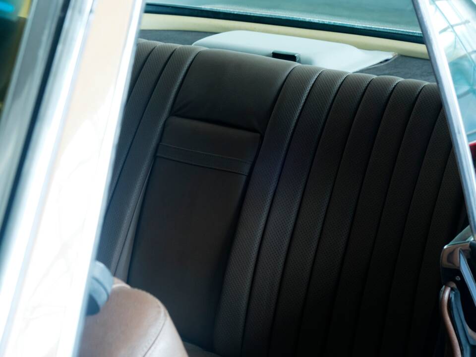Bild 39/50 von Mercedes-Benz 450 SLC (1977)