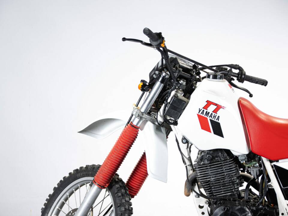 Image 22/50 of Yamaha TT 600 (1985)