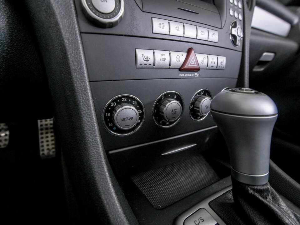 Image 19/50 of Mercedes-Benz SLK 200 Kompressor (2007)
