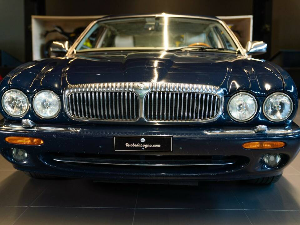 Bild 12/50 von Daimler Super V8 (1997)