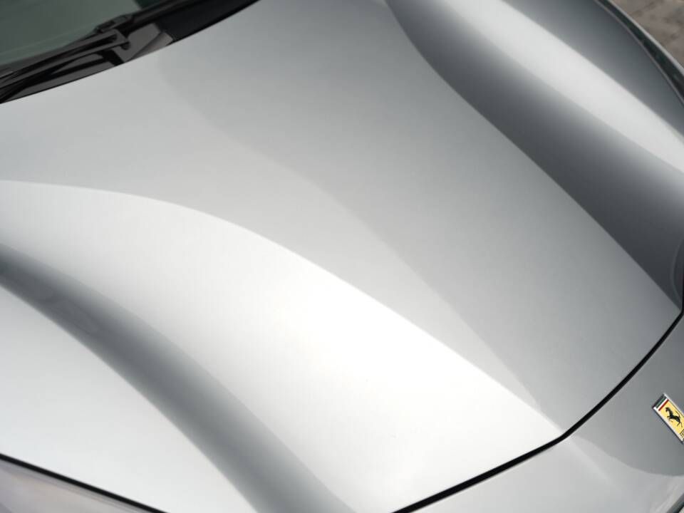 Image 33/50 of Ferrari 488 GTB (2017)