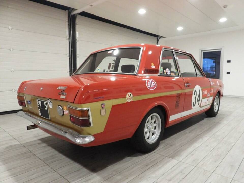 Image 4/15 of Ford Cortina GT (1967)