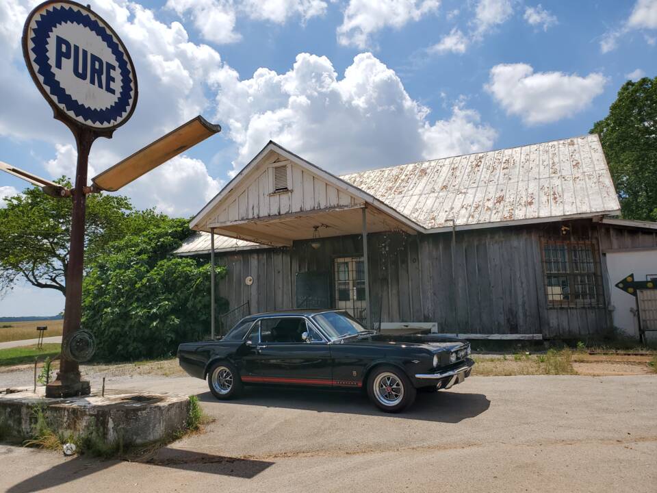 Image 18/18 of Ford Mustang GT (1965)