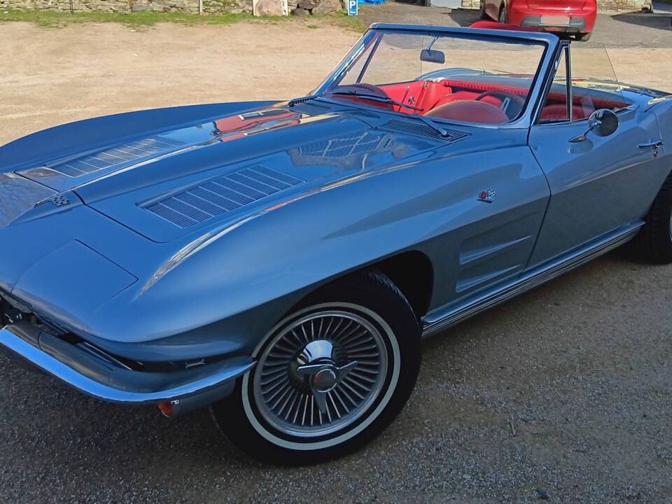 Image 16/35 of Chevrolet Corvette Sting Ray (1963)