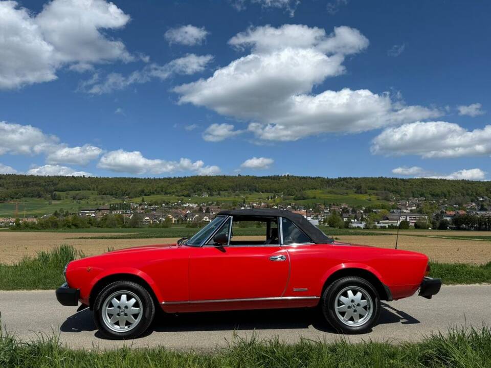 Bild 4/19 von FIAT 124 Spider DS (1986)