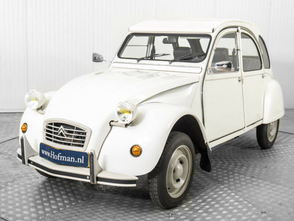 Image 18/50 de Citroën 2 CV 6 (1986)