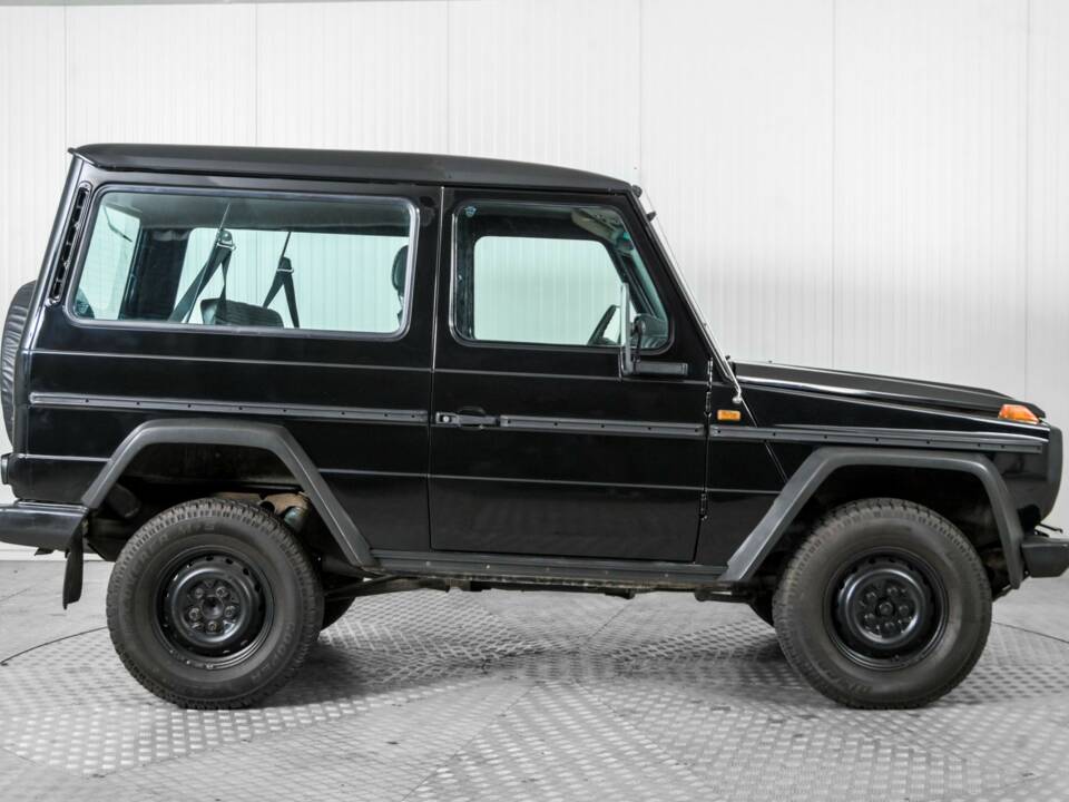 Afbeelding 9/50 van Mercedes-Benz 300 GD (SWB) (1983)