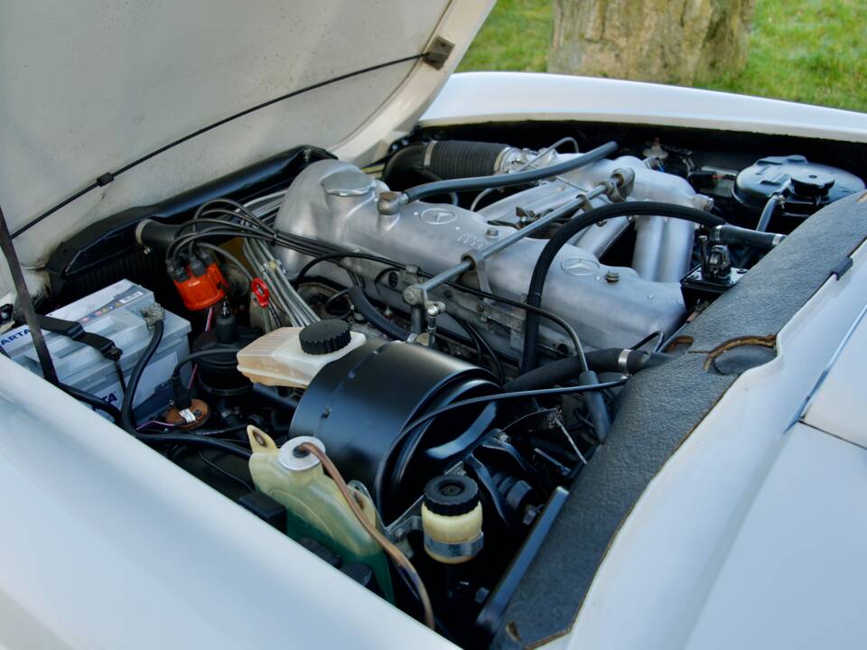 Image 5/20 of Mercedes-Benz 230 SL (1964)