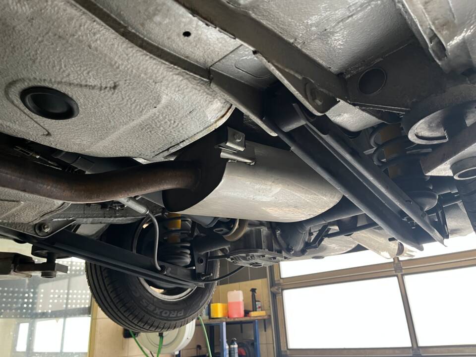 Immagine 66/88 di Alfa Romeo 1750 Spider Veloce (1971)