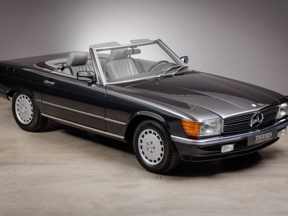 Image 5/30 de Mercedes-Benz 300 SL (1986)