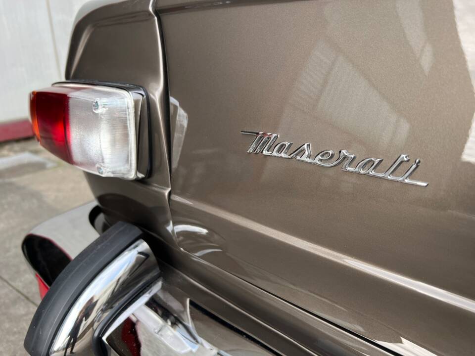 Image 27/101 of Maserati Mexico 4200 (1971)