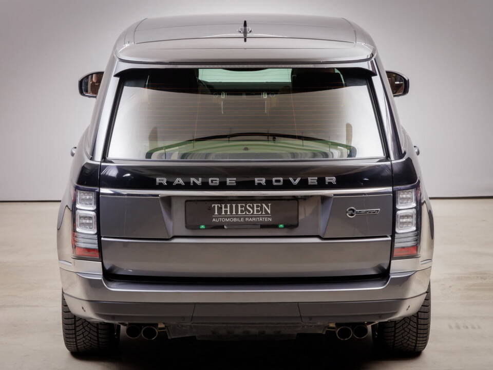 Bild 12/34 von Land Rover Range Rover Autobiography SDV8 (2015)