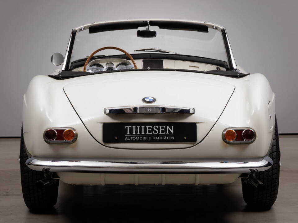 Image 21/45 of BMW 507 (1959)