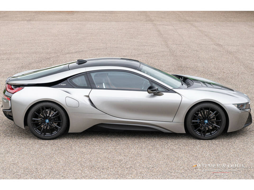 Image 4/30 de BMW i8 Coupé (2018)