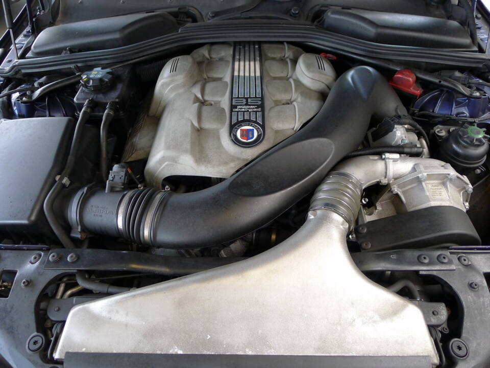 Image 8/39 of ALPINA B5 S (2007)