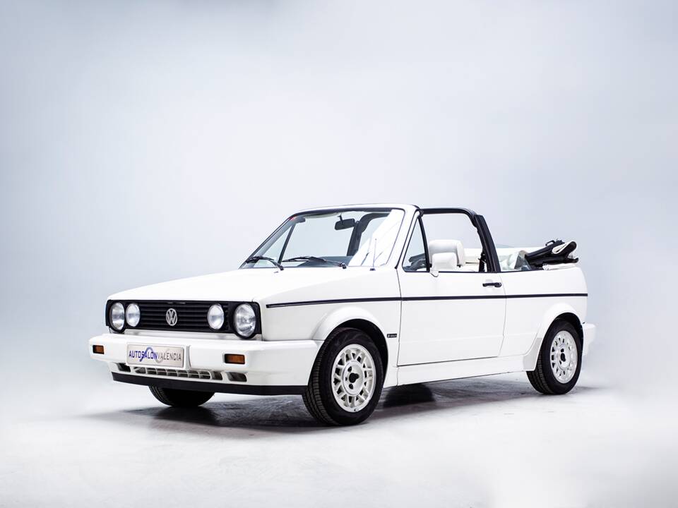 Image 3/37 of Volkswagen Golf Mk I Convertible 1.8 (1990)