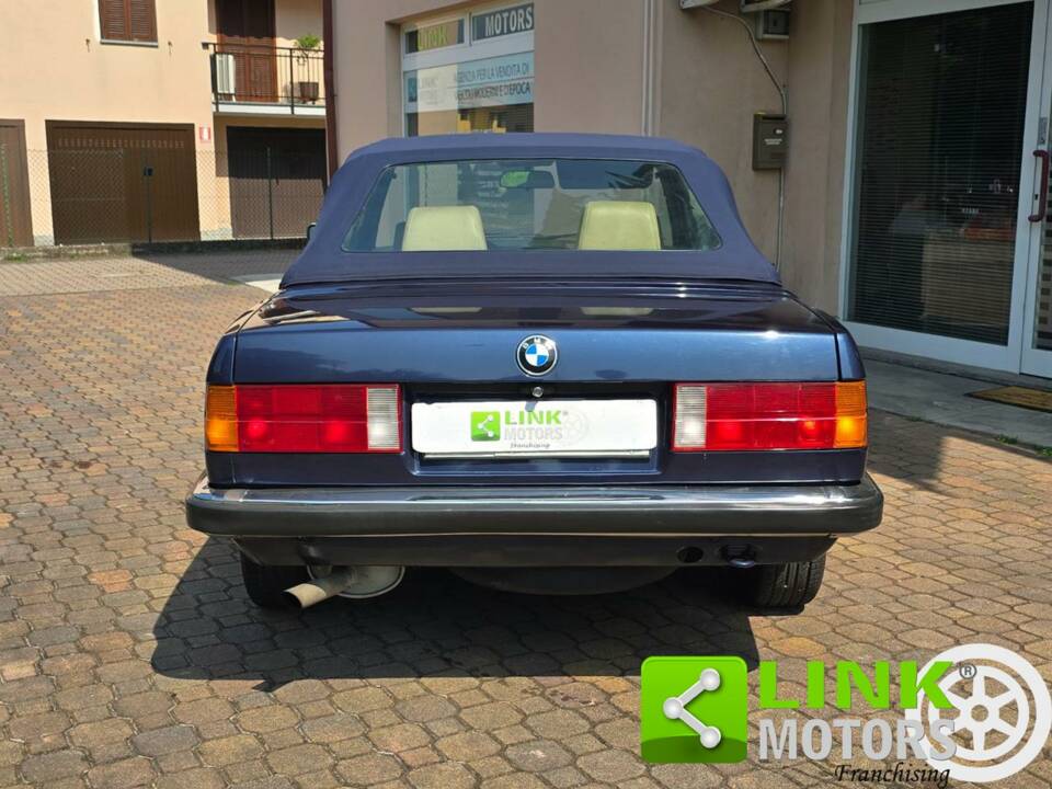 Bild 2/10 von BMW 320i (1987)