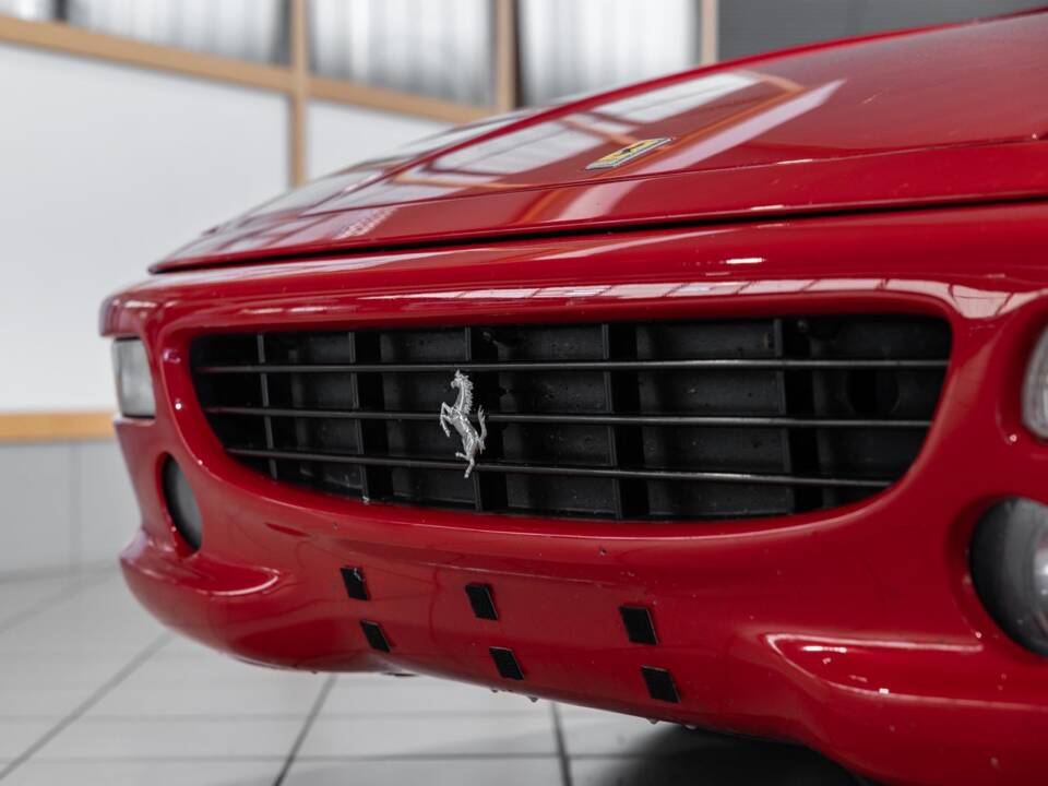 Afbeelding 13/24 van Ferrari F 355 Berlinetta (1994)