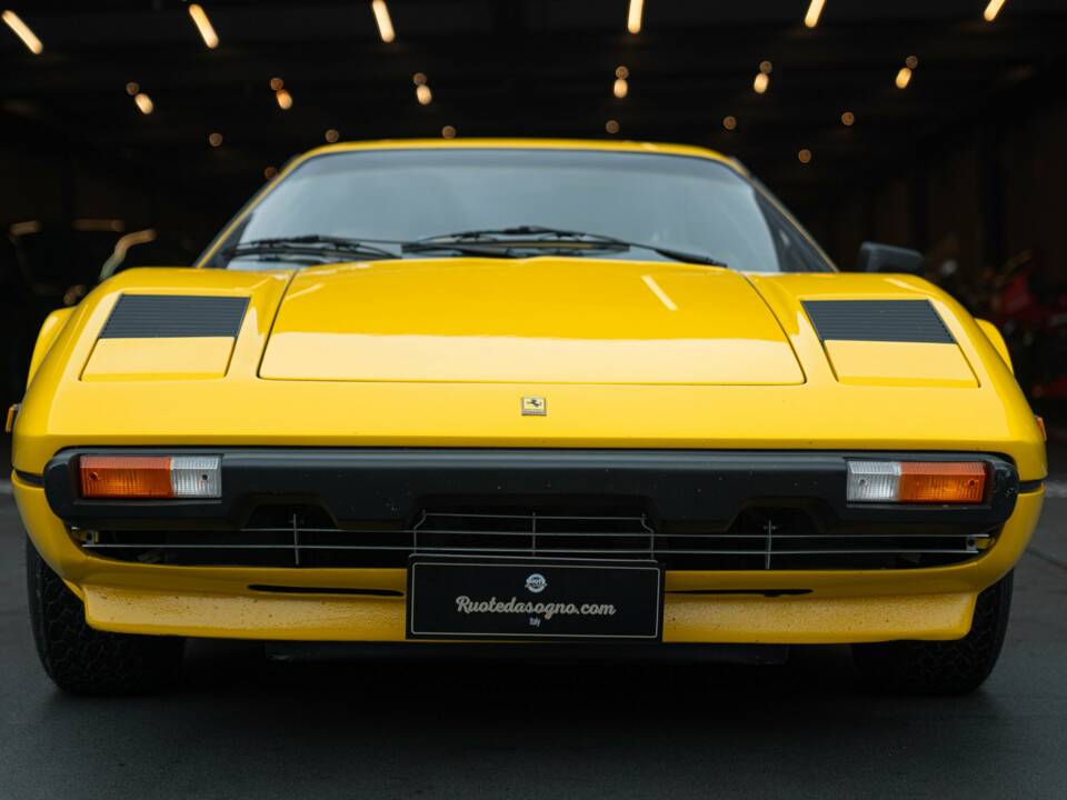 Image 4/50 de Ferrari 308 GTBi (1981)