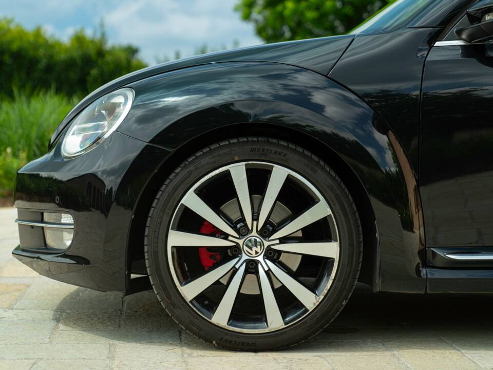 Image 21/50 of Volkswagen New Beetle 2.0 (2012)