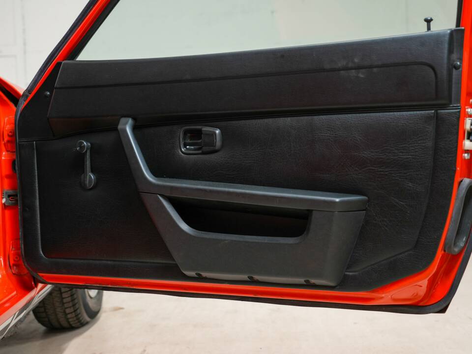 Imagen 30/31 de Porsche 924 (1978)