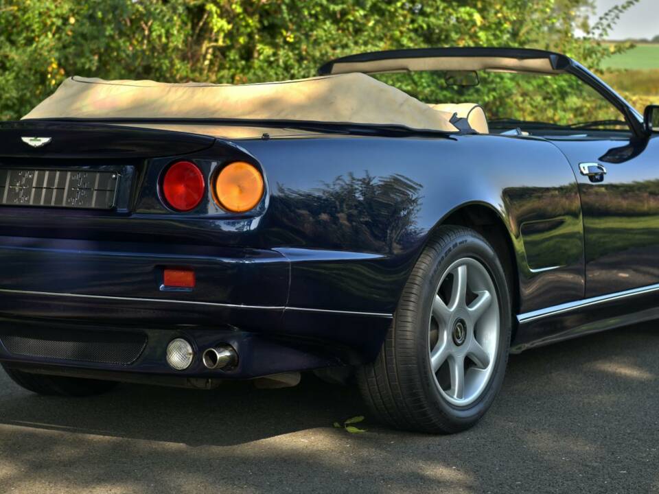 Imagen 6/50 de Aston Martin V8 Volante (1998)