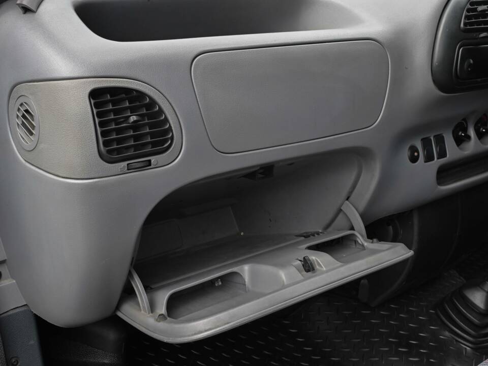 Image 18/50 of Ford Transit (1998)