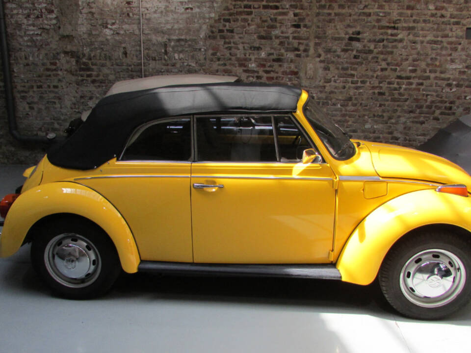 Imagen 2/15 de Volkswagen Maggiolone 1303 (1975)