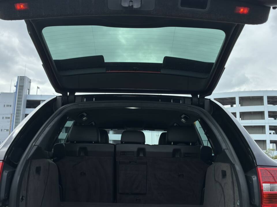 Image 39/50 of Porsche Cayenne Turbo (2007)