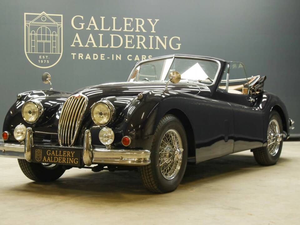Image 12/50 of Jaguar XK 140 DHC (1955)