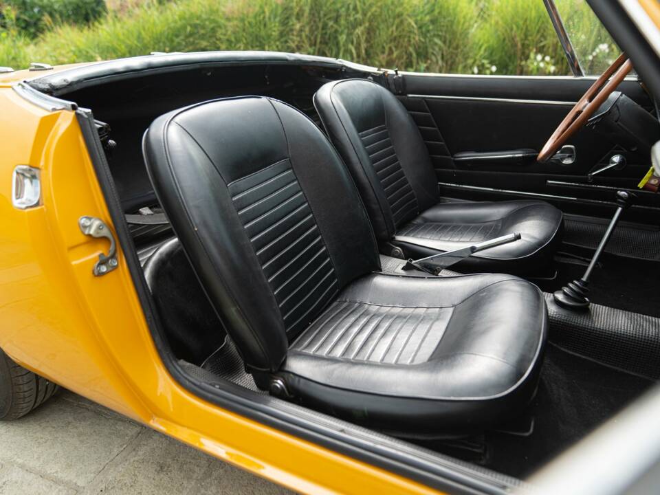 Image 41/50 of FIAT 850 Sport Spider (1969)