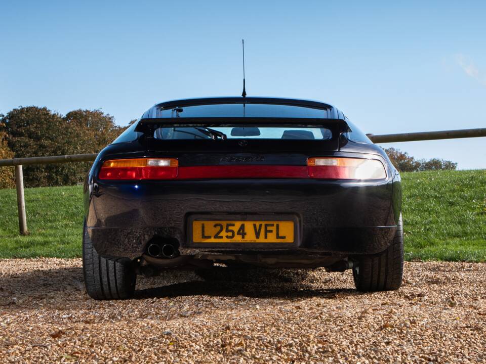 Image 7/43 of Porsche 928 GTS (1994)