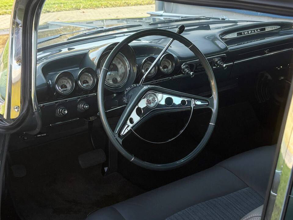 Bild 12/39 von Chevrolet Impala Sport Coupe (1959)