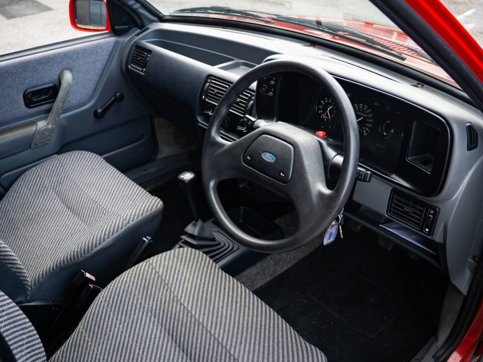 Imagen 4/20 de Ford Escort 1.6 Laser Van (1988)