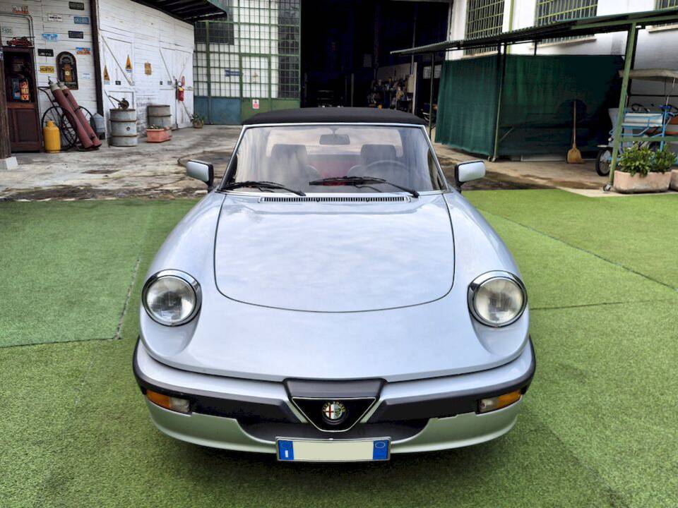 Afbeelding 45/70 van Alfa Romeo 2.0 Spider QV (1987)