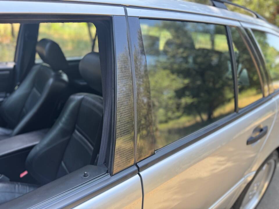 Image 14/36 of Mercedes-Benz C 43 AMG T (1998)