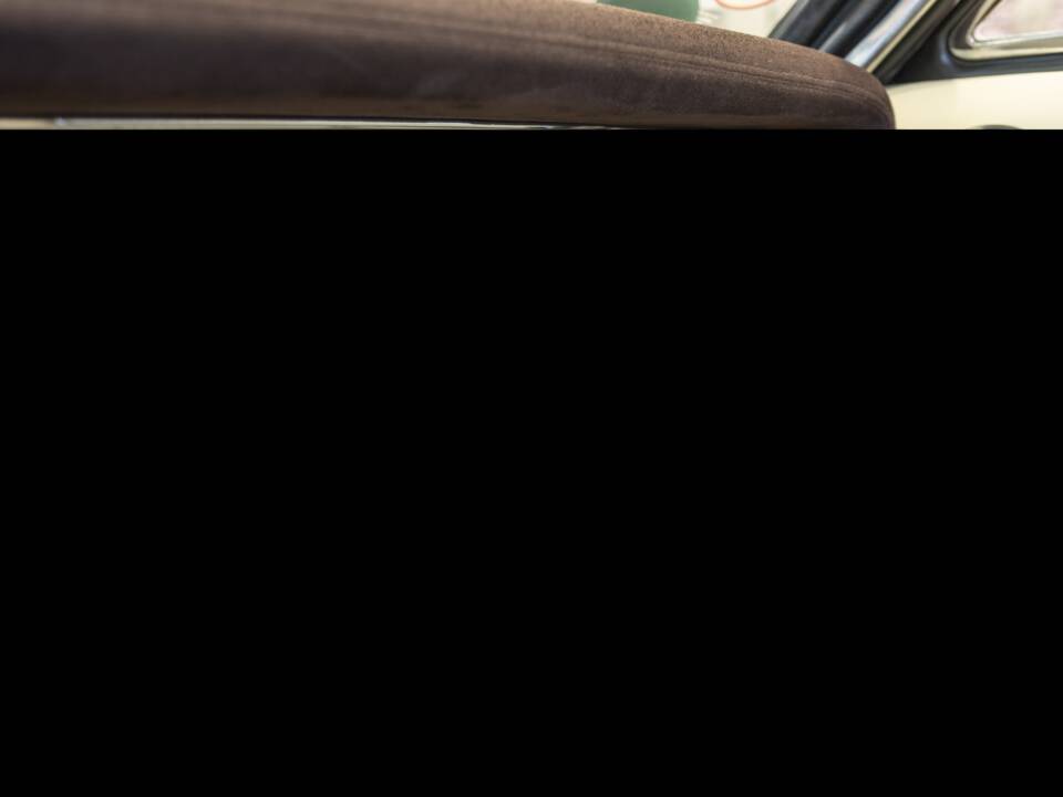 Image 11/13 of Maserati Ghibli SS (1972)