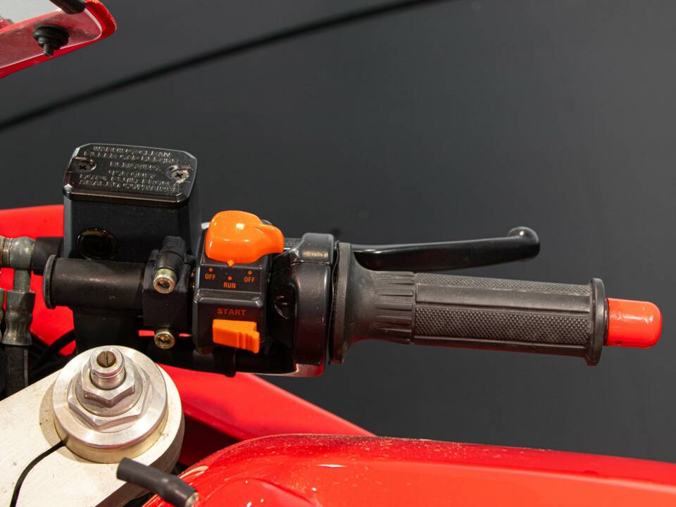 Imagen 26/50 de Ducati DUMMY (1991)