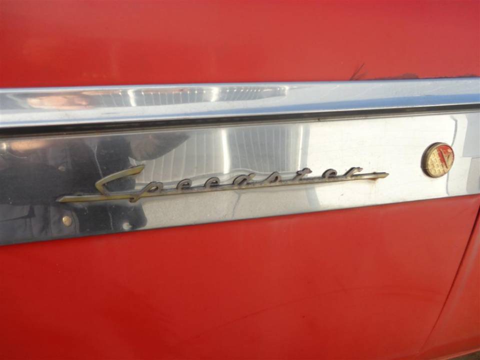 Image 17/22 of Studebaker Speedster (1955)