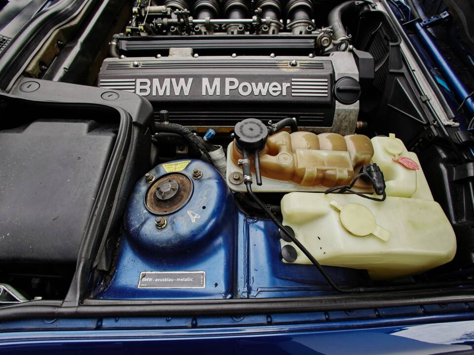 Afbeelding 36/52 van BMW M5 (1992)