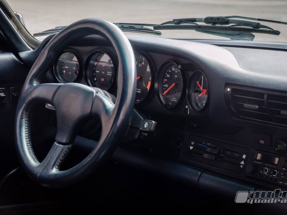 Bild 9/20 von Porsche 911 Carrera 3.2 (1986)