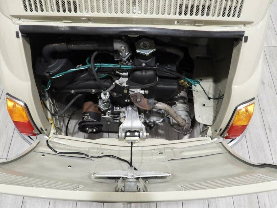 Image 5/10 of FIAT 500 F (1966)
