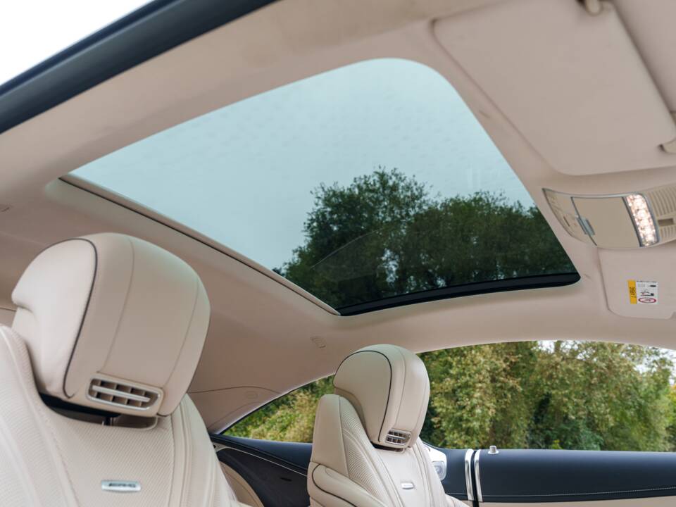 Immagine 28/31 di Mercedes-Benz S 63 AMG S 4MATIC (2019)