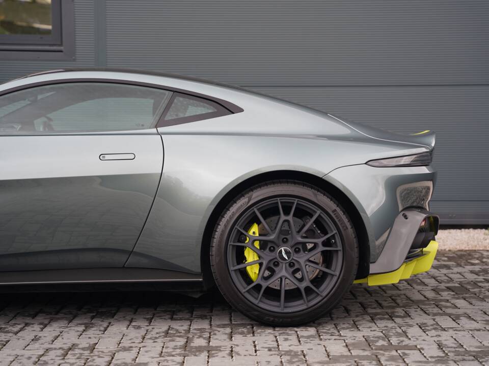 Bild 10/50 von Aston Martin V8 Vantage AMR (2020)