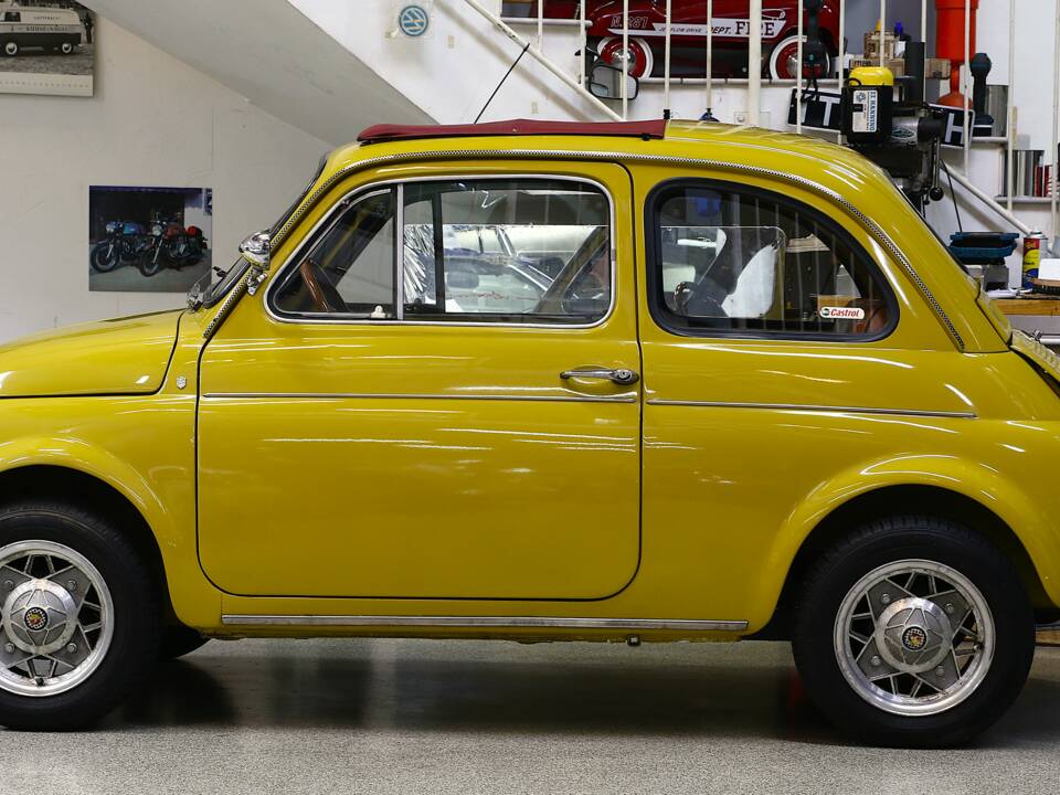 Image 4/29 of FIAT 500 F (1969)