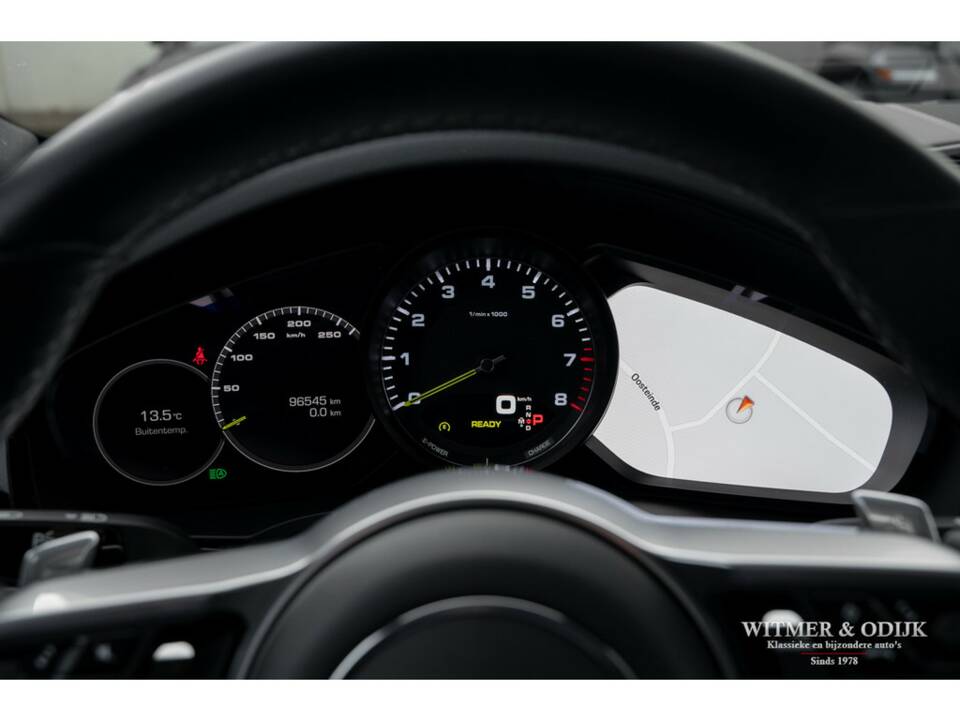 Bild 16/43 von Porsche Cayenne Coupé E-Hybrid (2020)